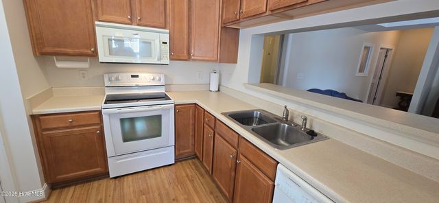 1924 Tara Court 101, Greenville, NC 27858