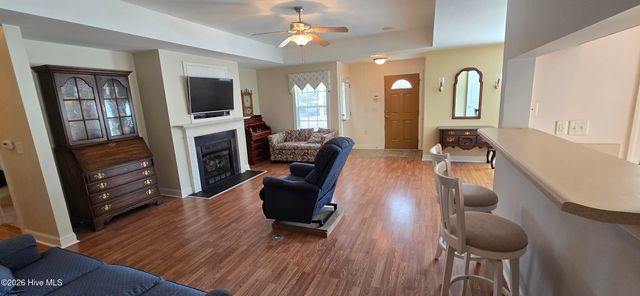 1924 Tara Court 101, Greenville, NC 27858