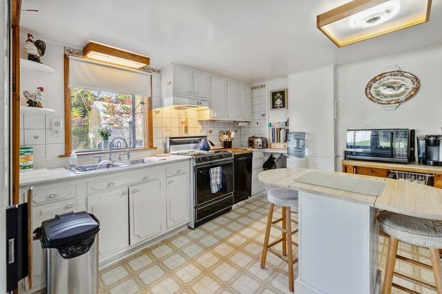 489 West Shore Road, Isle La Motte, VT 05463