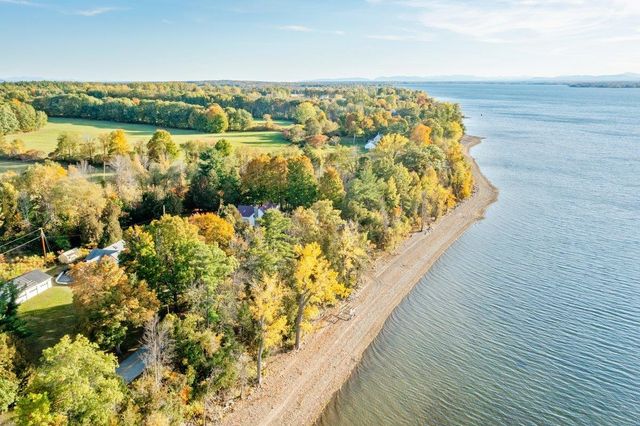 489 West Shore Road, Isle La Motte, VT 05463