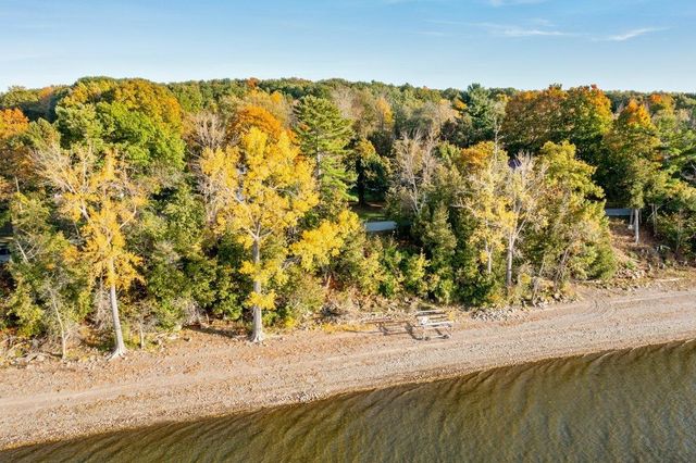 489 West Shore Road, Isle La Motte, VT 05463