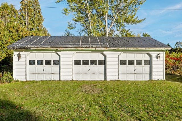 489 West Shore Road, Isle La Motte, VT 05463