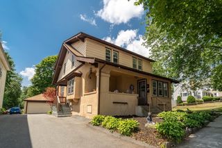 8 Lamar Ave, Worcester, MA 01604
