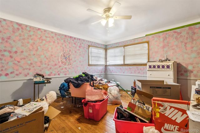 19030 Holbrook Avenue, Eastpointe, MI 48021