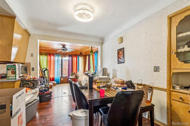 19030 Holbrook Avenue, Eastpointe, MI 48021