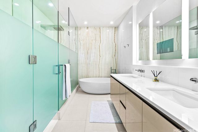 1118 Ala Moana Boulevard 2303, Honolulu, HI 96814