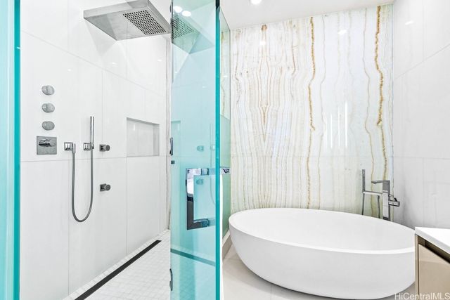 1118 Ala Moana Boulevard 2303, Honolulu, HI 96814