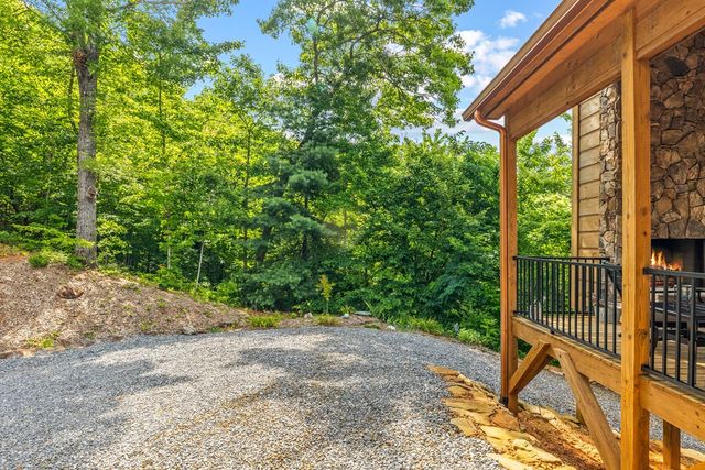 105 Noble Mountain Landing, Murphy, NC 28906