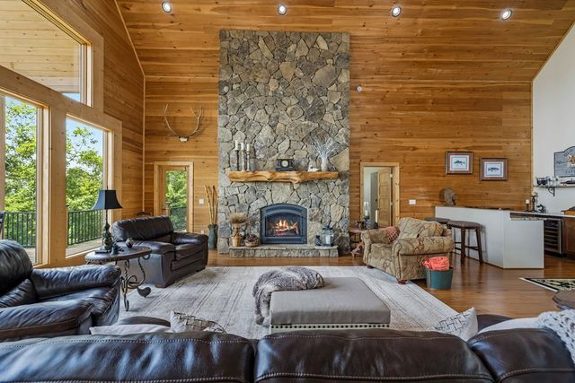 105 Noble Mountain Landing, Murphy, NC 28906