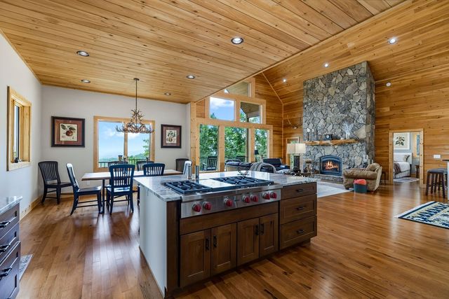 105 Noble Mountain Landing, Murphy, NC 28906