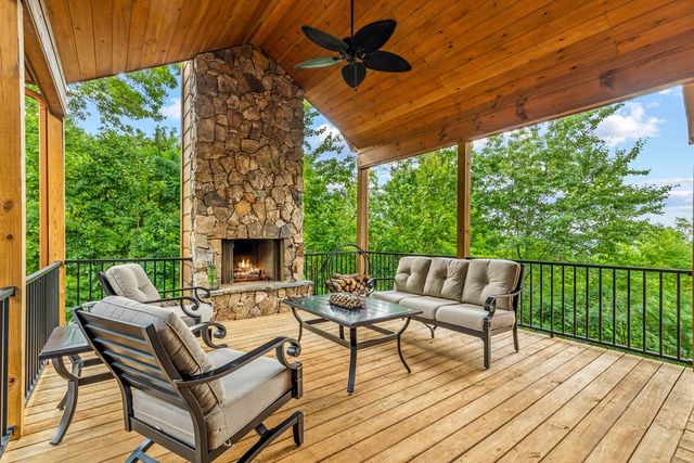 105 Noble Mountain Landing, Murphy, NC 28906