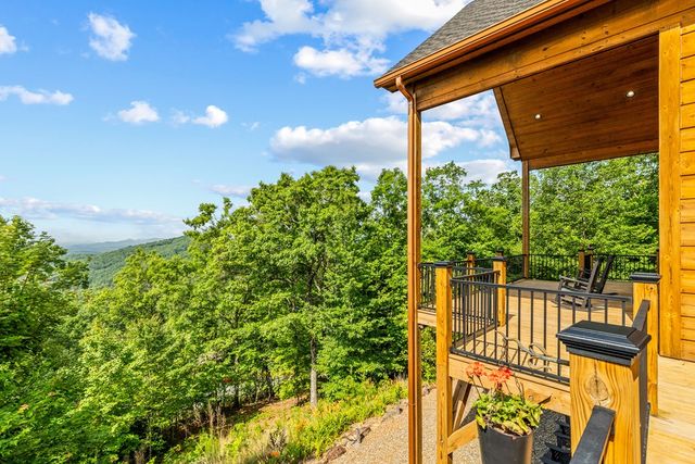 105 Noble Mountain Landing, Murphy, NC 28906