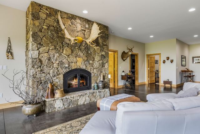 105 Noble Mountain Landing, Murphy, NC 28906