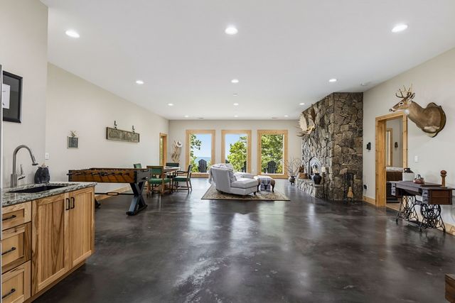 105 Noble Mountain Landing, Murphy, NC 28906