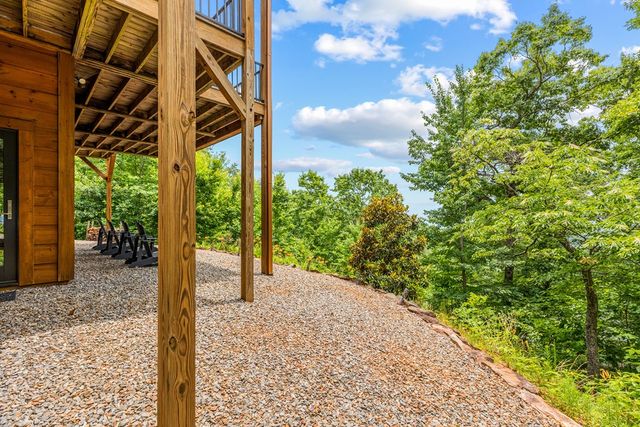 105 Noble Mountain Landing, Murphy, NC 28906