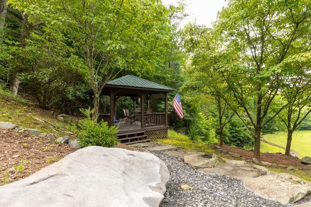 105 Noble Mountain Landing, Murphy, NC 28906