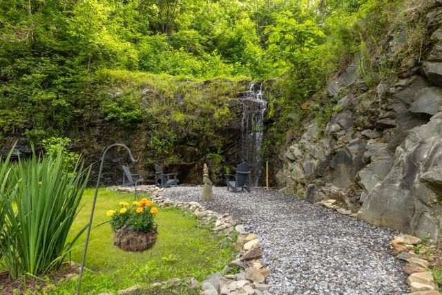 105 Noble Mountain Landing, Murphy, NC 28906