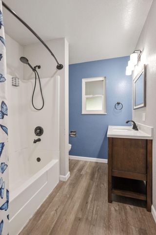 5730 E Bonnyview Road, Redding, CA 96001