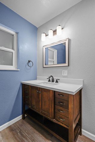 5730 E Bonnyview Road, Redding, CA 96001