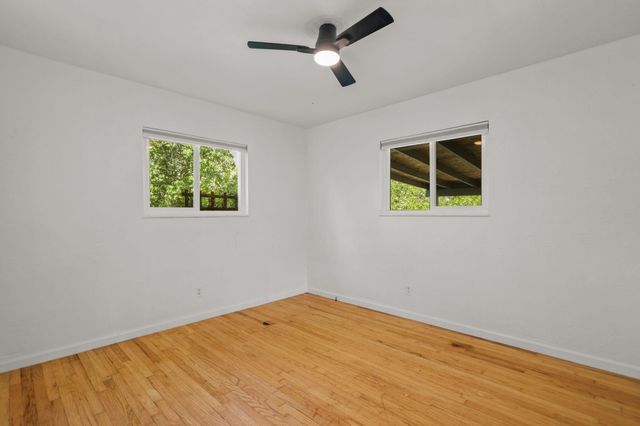 5730 E Bonnyview Road, Redding, CA 96001