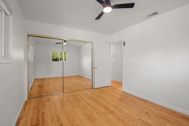 5730 E Bonnyview Road, Redding, CA 96001