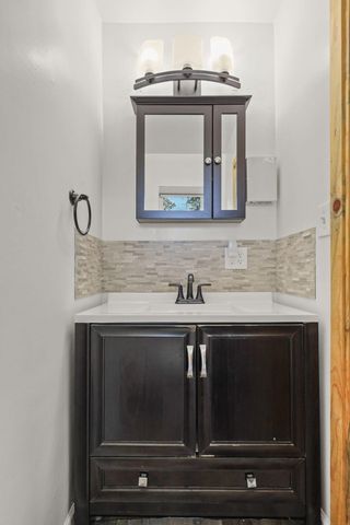 5730 E Bonnyview Road, Redding, CA 96001