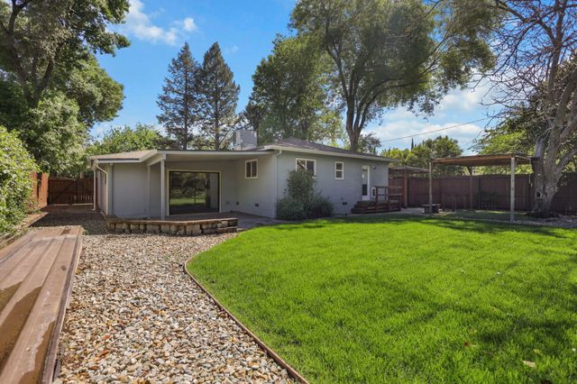 5730 E Bonnyview Road, Redding, CA 96001