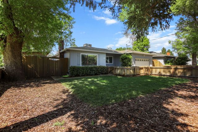 5730 E Bonnyview Road, Redding, CA 96001