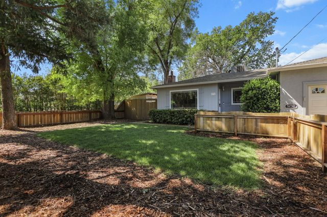 5730 E Bonnyview Road, Redding, CA 96001