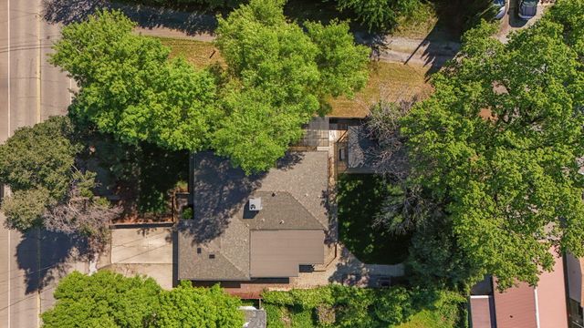 5730 E Bonnyview Road, Redding, CA 96001