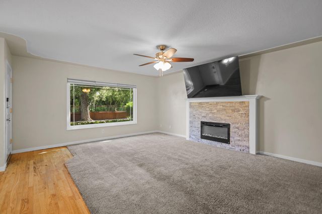 5730 E Bonnyview Road, Redding, CA 96001