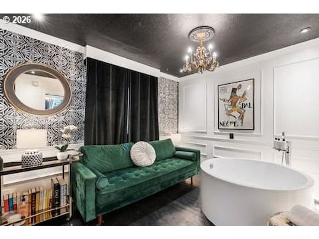 610 W FOURTH PLAIN Blvd, Vancouver, WA 98660