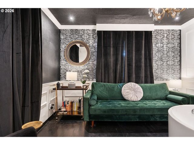 610 W FOURTH PLAIN Blvd, Vancouver, WA 98660