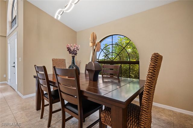 516 SW 8th ST, Cape Coral, FL 33991
