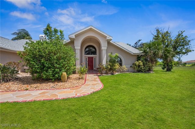 516 SW 8th ST, Cape Coral, FL 33991