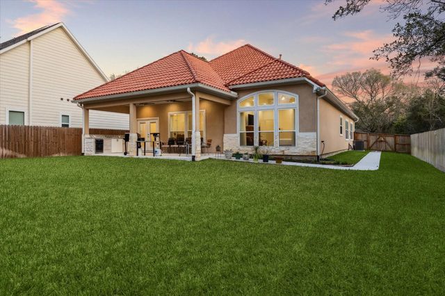 532 Carrell Street, Tomball, TX 77375