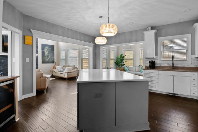 7506 Fawn Valley Drive, Schererville, IN 46375