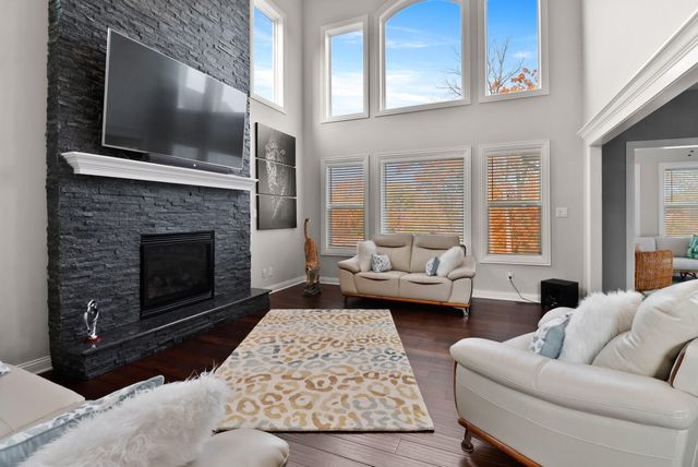 7506 Fawn Valley Drive, Schererville, IN 46375