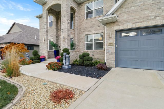 7506 Fawn Valley Drive, Schererville, IN 46375