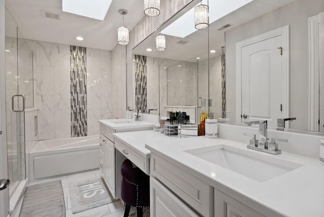 7506 Fawn Valley Drive, Schererville, IN 46375