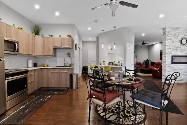 7506 Fawn Valley Drive, Schererville, IN 46375