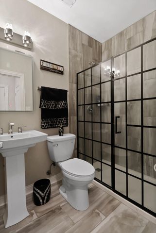 7506 Fawn Valley Drive, Schererville, IN 46375