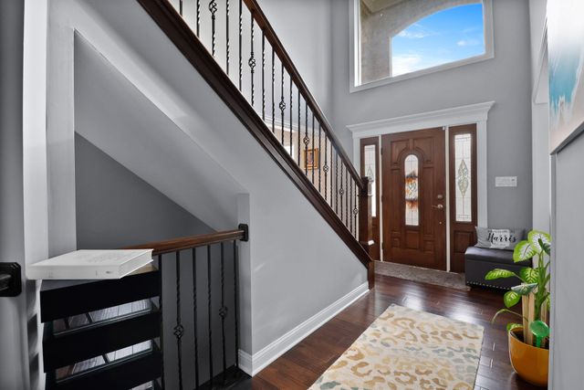 7506 Fawn Valley Drive, Schererville, IN 46375