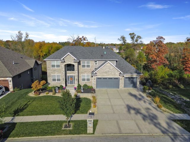 7506 Fawn Valley Drive, Schererville, IN 46375