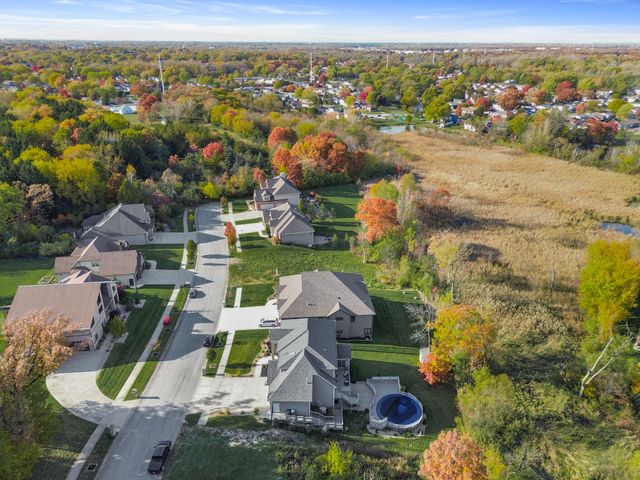 7506 Fawn Valley Drive, Schererville, IN 46375
