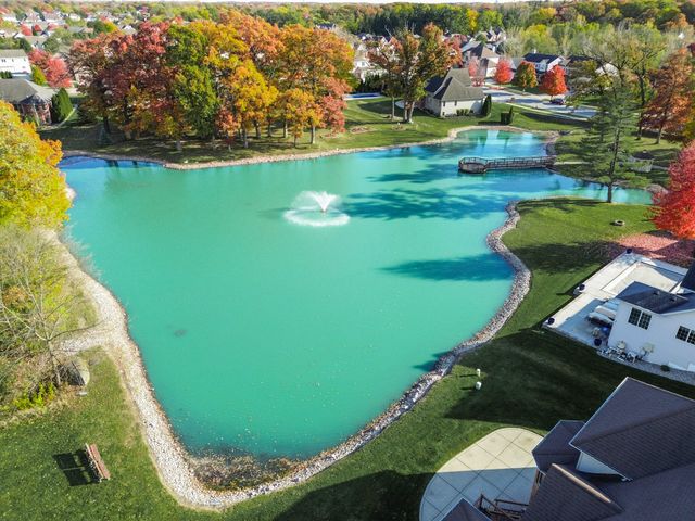 7506 Fawn Valley Drive, Schererville, IN 46375