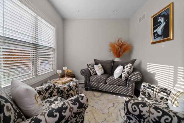 7506 Fawn Valley Drive, Schererville, IN 46375