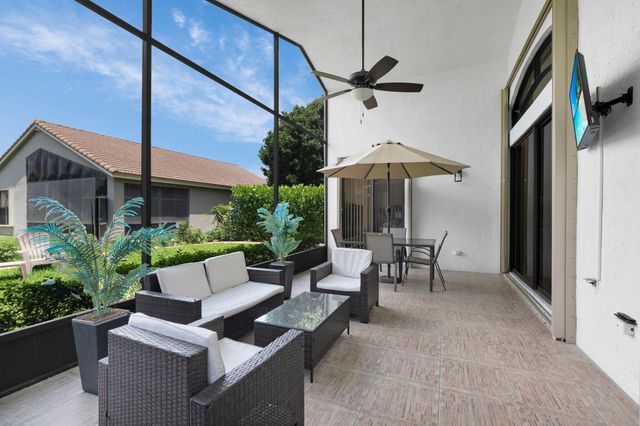 10393 Lexington Circle S, Boynton Beach, FL 33436