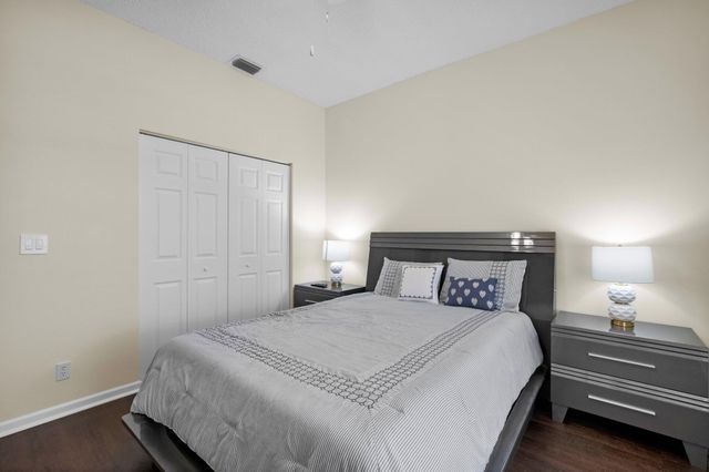 10393 Lexington Circle S, Boynton Beach, FL 33436