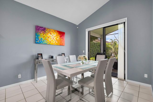 10393 Lexington Circle S, Boynton Beach, FL 33436